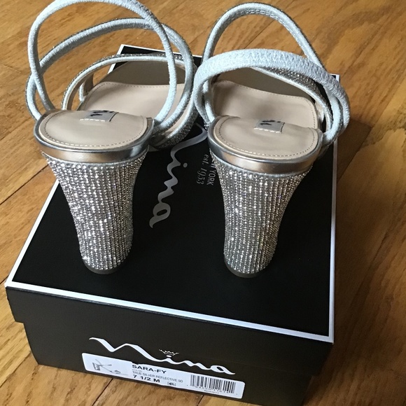 Nina Strappy Rhinestone heels Silver Sandals Block heel Size 7 1/2 - Picture 3 of 6